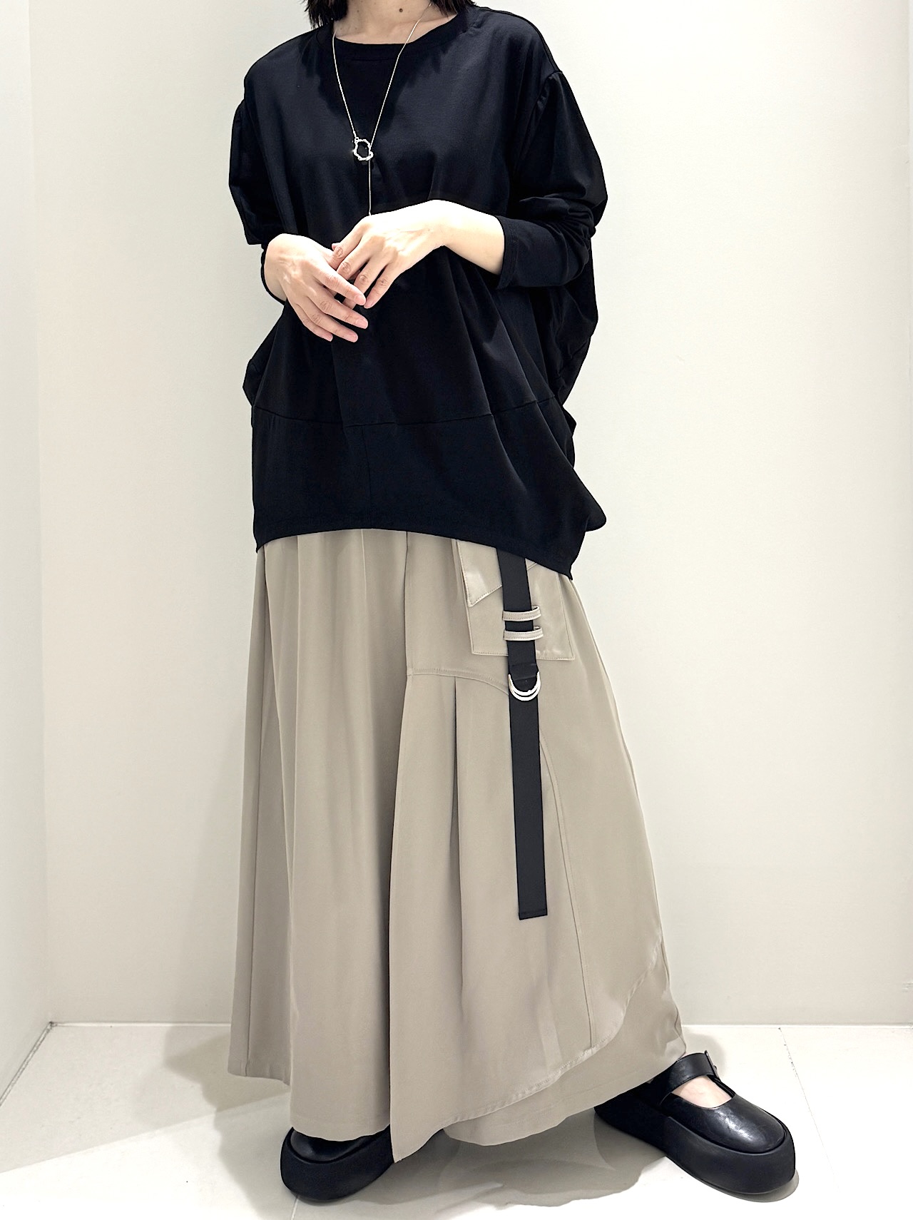 ブラック スタイリング全身